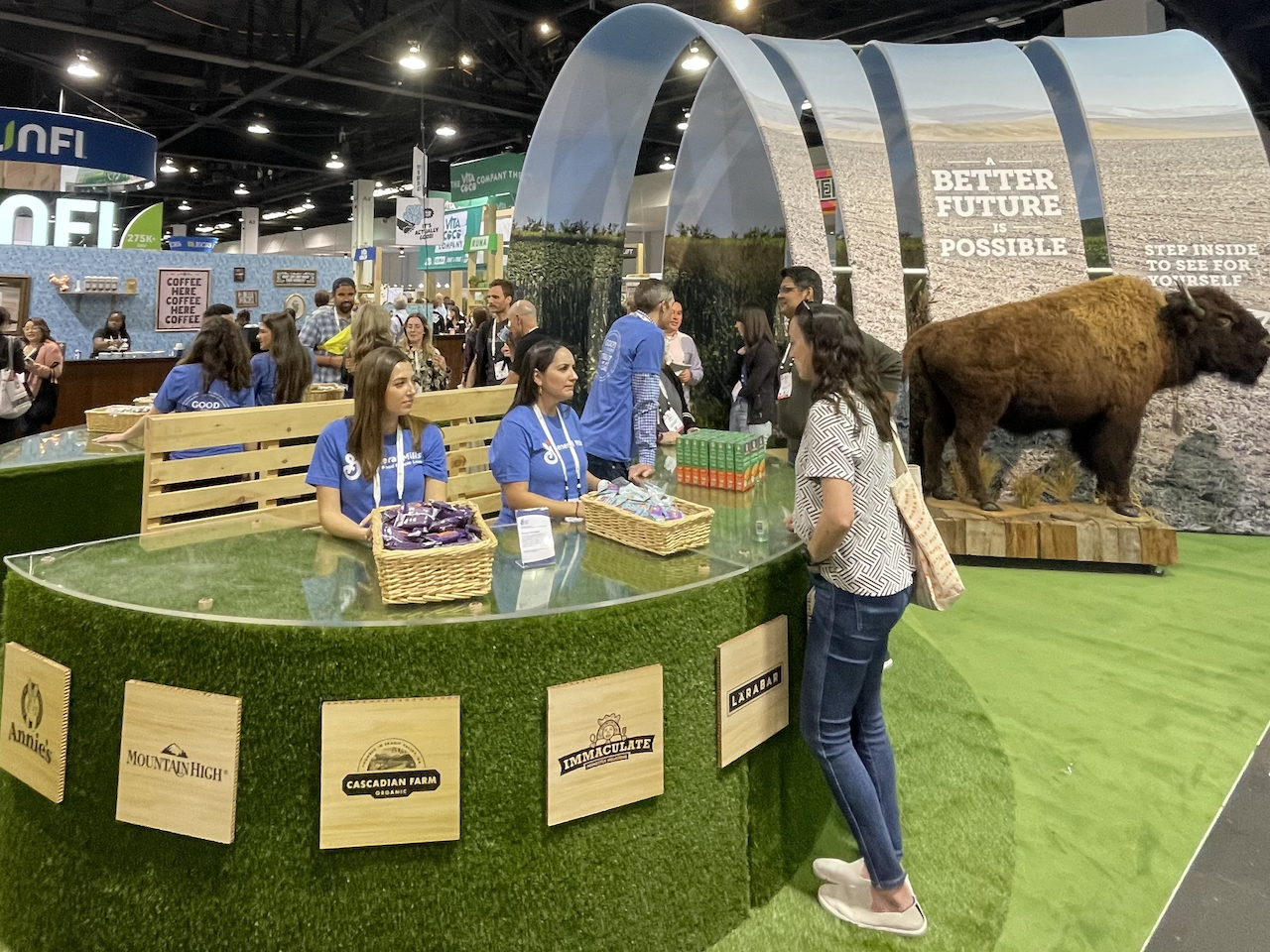 Expo West attendees visiting our booth